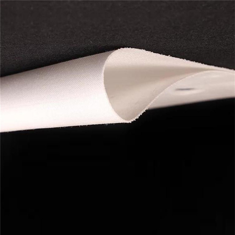 ���Ļ��˴����Ҷ���